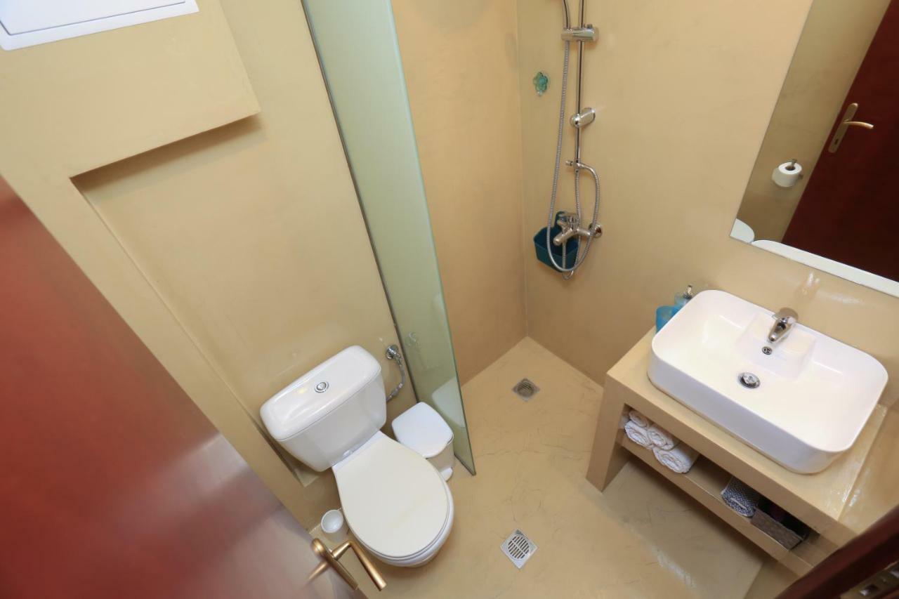 Seapaint Studios Políhrono Kültér fotó